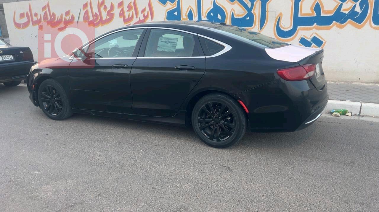 كرايسلر 200